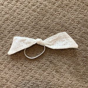 Madewell white eyelet hair tie